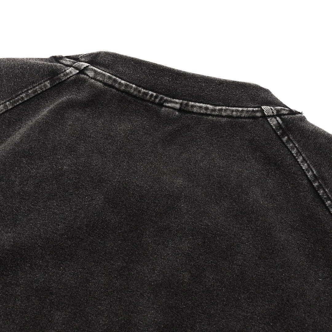 Cropped raglan crew-neck tee · 25008 · Black · Base garment photograph