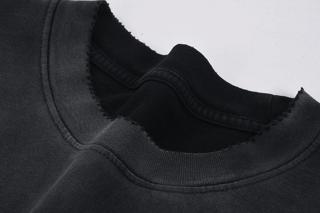 Gradient-wash relaxed crew-neck tee · MT-202 · Black · Base garment photograph
