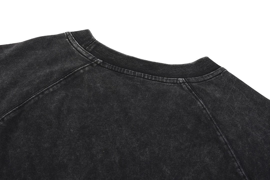 Snow-wash raw-edge raglan tee · MT-207 · Snow black · Base garment photograph