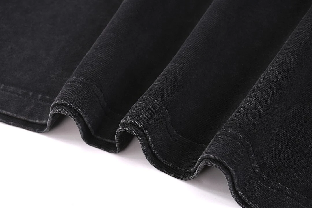 Washed relaxed V-neck tee · MT-210 · Black · Base garment photograph