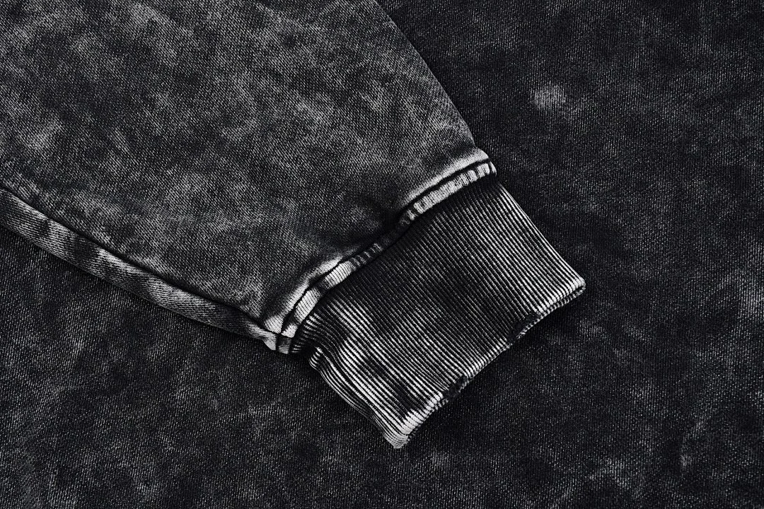 Distressed snow-wash sweatshirt · WYYL-05 · Snow black · Base garment photograph
