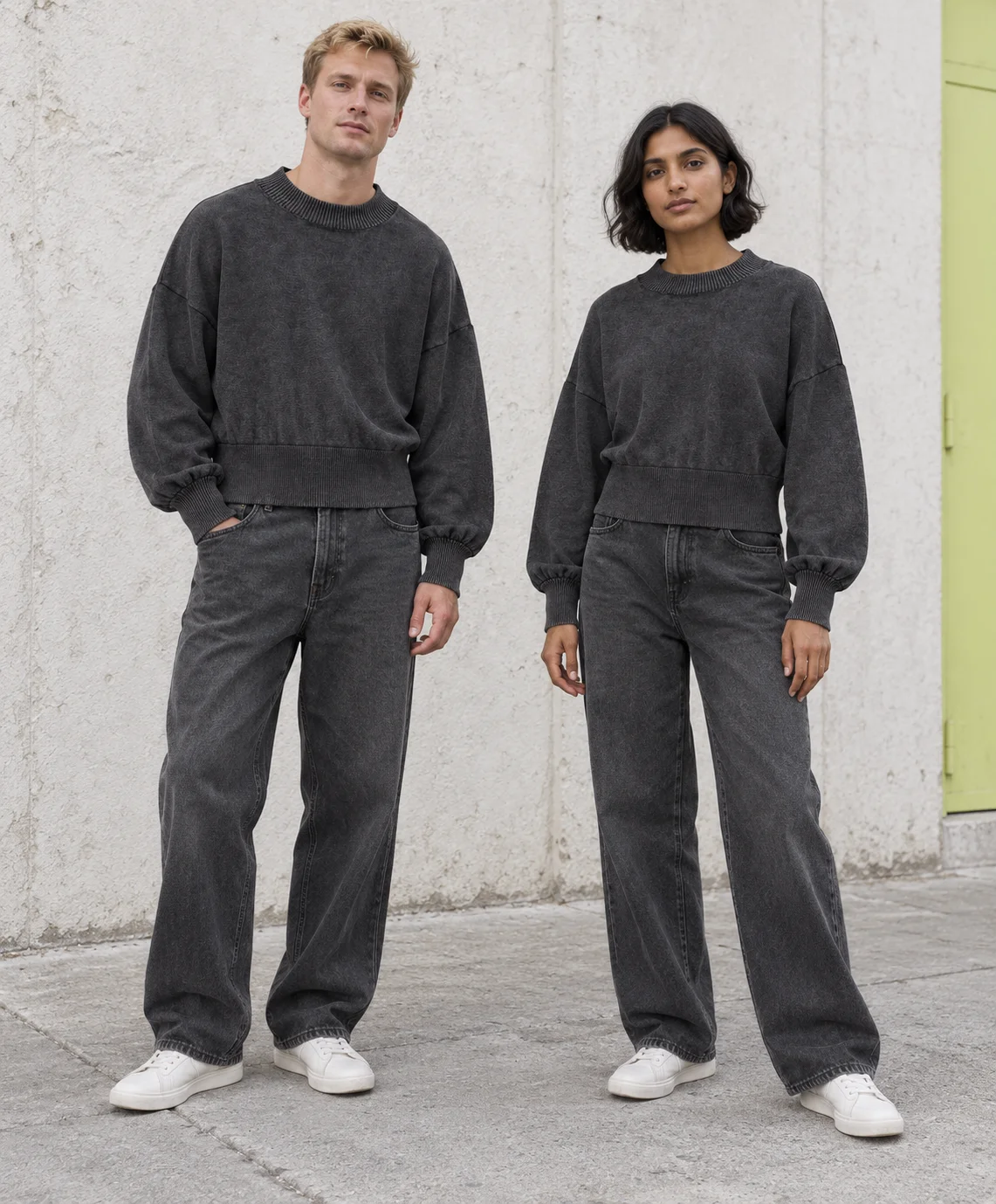Cropped rib-edge knit pullover · Unisex styling
