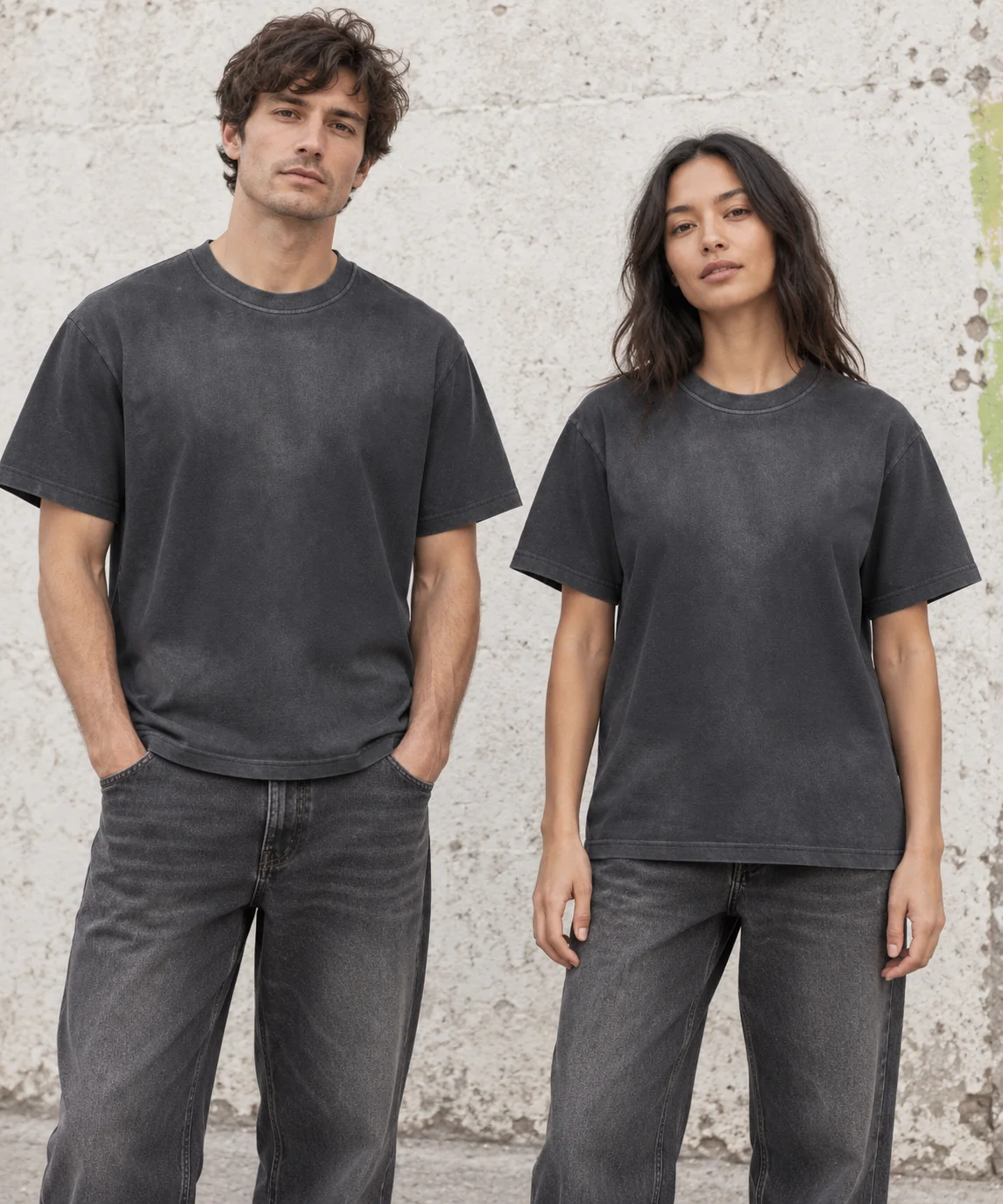Gradient-wash relaxed crew-neck tee · Unisex styling